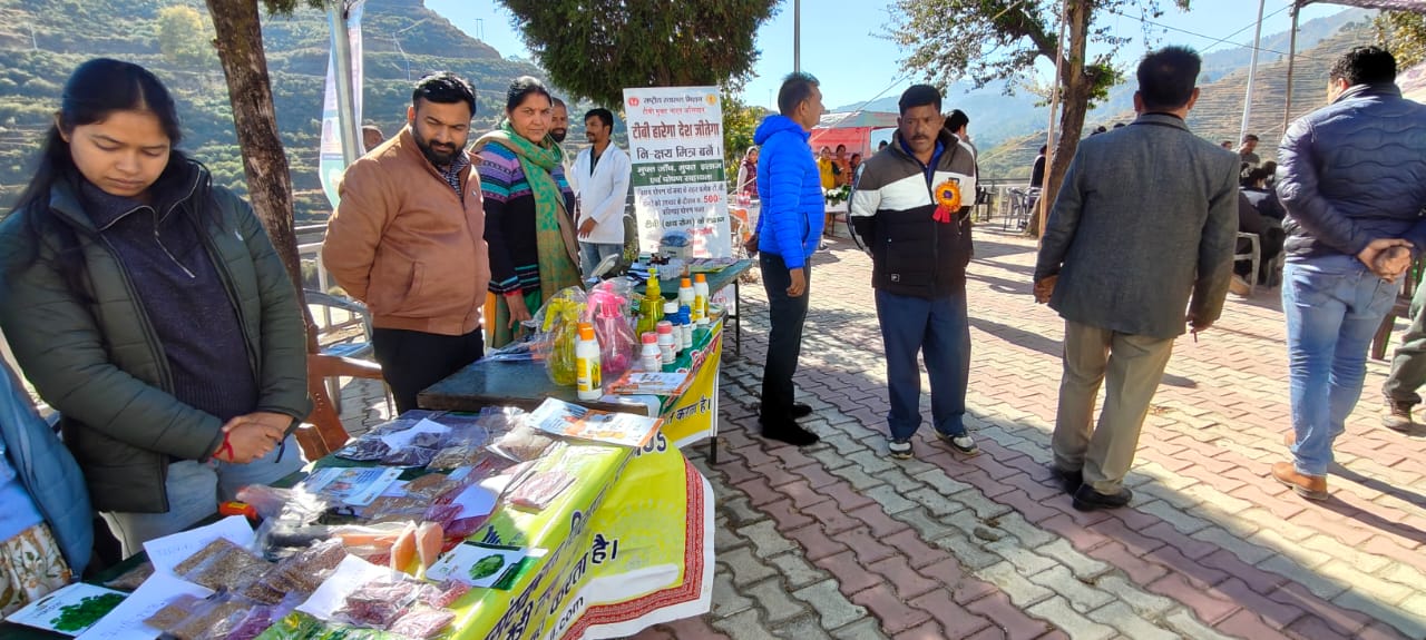 बहुउद्देशीय शिविर में दिव्यांगजनों को मिला लाभ,विभागीय योजनाओं की दी गयी जानकारी