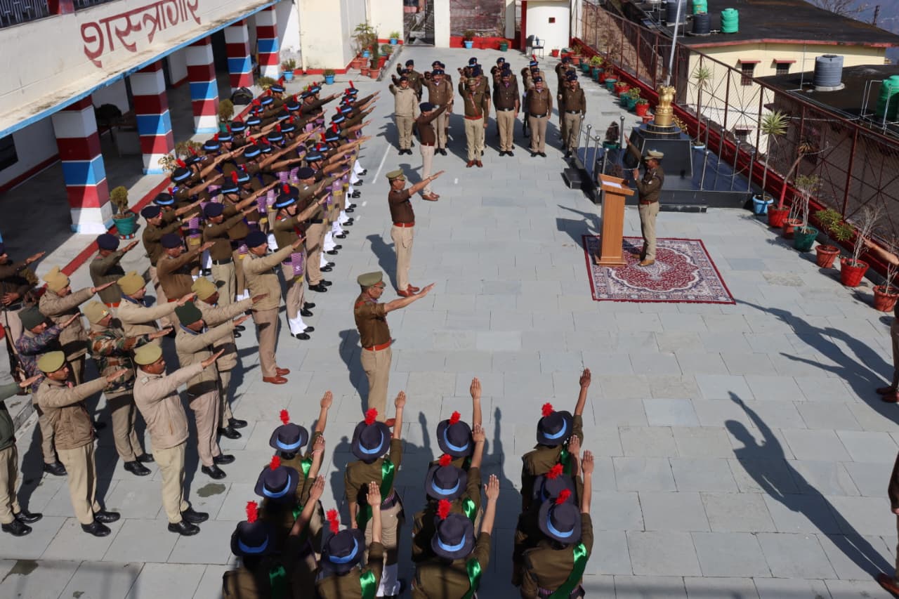 16 वें राष्ट्रीय मतदाता दिवस पर पौड़ी पुलिस ने ली लोकतंत्र को सुदृढ़ करने की शपथ