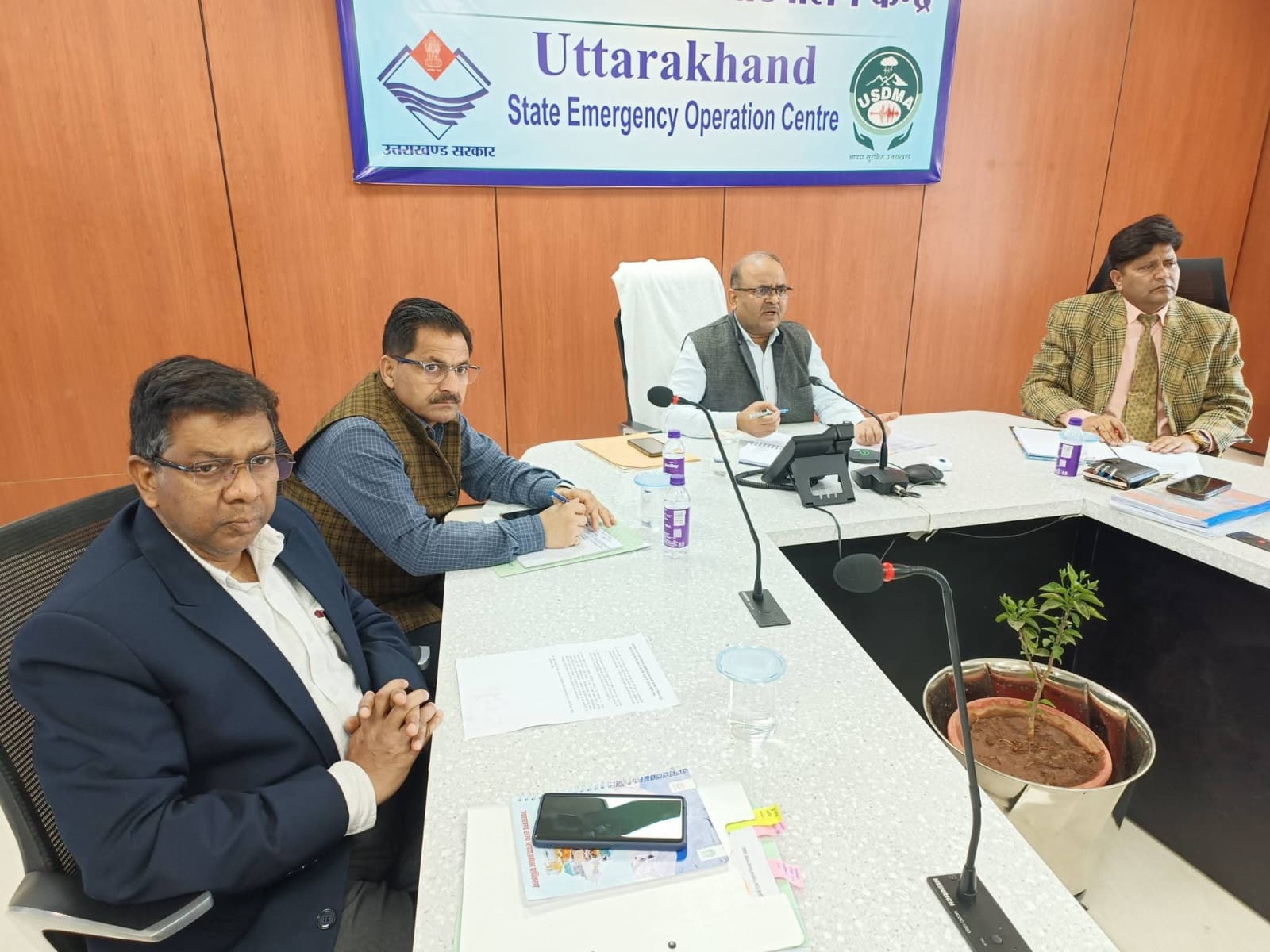 काशीपुर -राज्य में आपदा प्रबंधन की तैयारियों को और मजबूत बनाने के उद्देश्य से दिनांक 16, 17 तथा 18 मार्च 2026 को उत्तराखण्ड के सभी 13 जनपदों में व्यापक स्तर पर मॉक ड्रिल आयोजित की जाएगी। यह अभ्यास अलग-अलग तहसीलों में कराया जाएगा, ताकि जिला मुख्यालय के साथ-साथ तहसील स्तर पर भी आपदा से निपटने की वास्तविक स्थिति का आकलन किया जा सके और स्थानीय स्तर पर प्रतिक्रिया तंत्र को मजबूत किया जा सके।