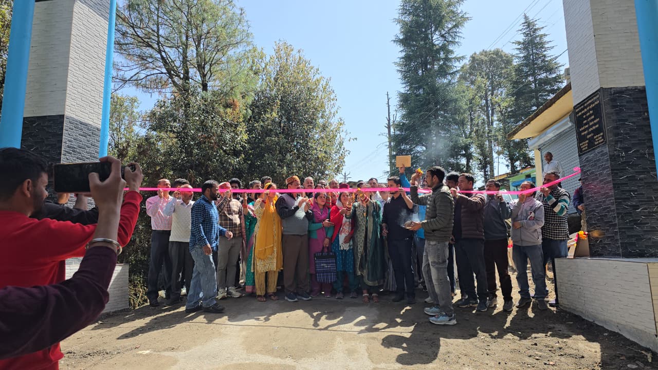 जखोली में शौर्य और श्रद्धा का प्रतीक बना शहीद नरेन्द्र सिंह नेगी स्मृति द्वार,पूरे क्षेत्र ने दी भावभीनी श्रद्धांजलि