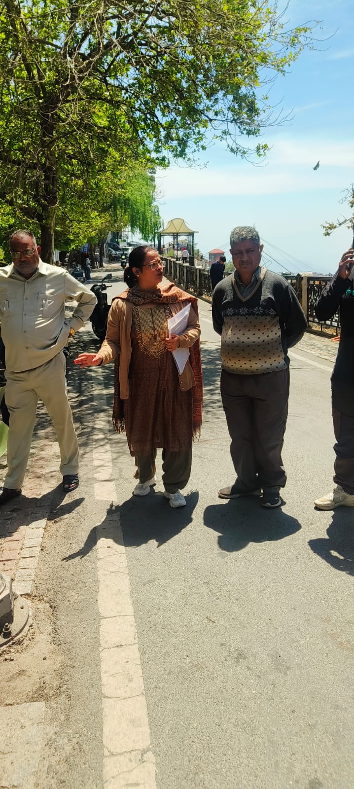 कैबिनेट मंत्री गणेश जोशी ने मसूरी विधानसभा क्षेत्र के विकास कार्यो की समीक्षा