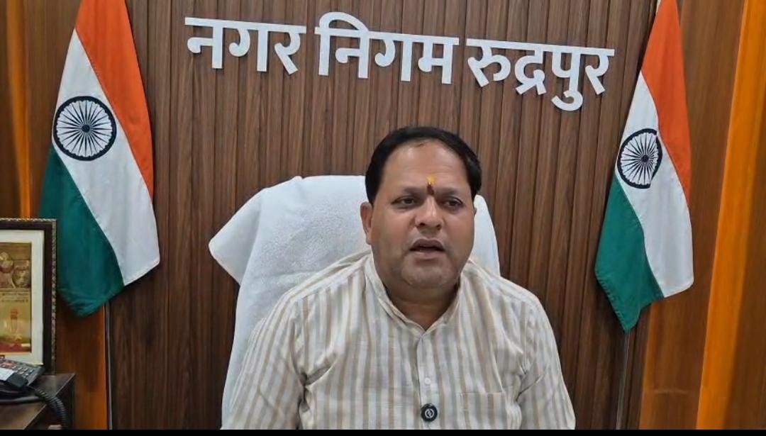 त्रिशूल चौक से जल्द हटाये जायेंगे अवैध कब्जाधारीः महापौर