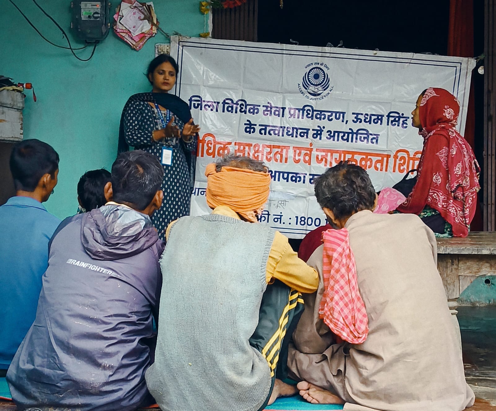 सचिव महोदय जी के तत्वाधान पर , स्थान ग्राम बानूसा, ग्रामीण क्षेत्र मैं समय – 10 से 11:00 बजे तक जिला विधिक सेवा प्राधिकारण उधम सिंह नगर द्वारा नालसा, की नीशुल्क योजनाओं की जानकारी के संबंध में पीएलबी गीता शर्मा द्वारा मंच का संचालन कर ग्रामीण क्षेत्र से आये लोगों को विधिक से मिलने वाली नीशुल्क सेवाओं की जानकारी विस्तार पूर्वक, दी गई और ग्रामीण क्षेत्र के लोगों को स्थाई लोक अदालत सड़क सुरक्षा के नियम नशे के दुष्प्रणाम और पोकसो एक्ट, शिक्षा के अधिकार, वरिष्ठ नागरिकों के अधिकार, घरेलु हिंसा ,मानव तस्कारी ,””साइबर क्राइम, साइबर हैलपलाइन नंबर1930, और सड़क सुरक्षा के नियम सुरक्षा हेल्पलाइन नंबर 112 चाइल्ड हेल्पलाइन नंबर 1098 और ना लसा टोल नंबर फ्री0-15100 इतयादि की जानकारी से ग्रामीण क्षेत्र के 21 लाभार्थियों को विधिक नीशुल्क जानकारी से जा गरूक किया गया टीम नंबर 36 से पैरालीगल बालियंटर गीता शर्मा तहसील खटीमा ,