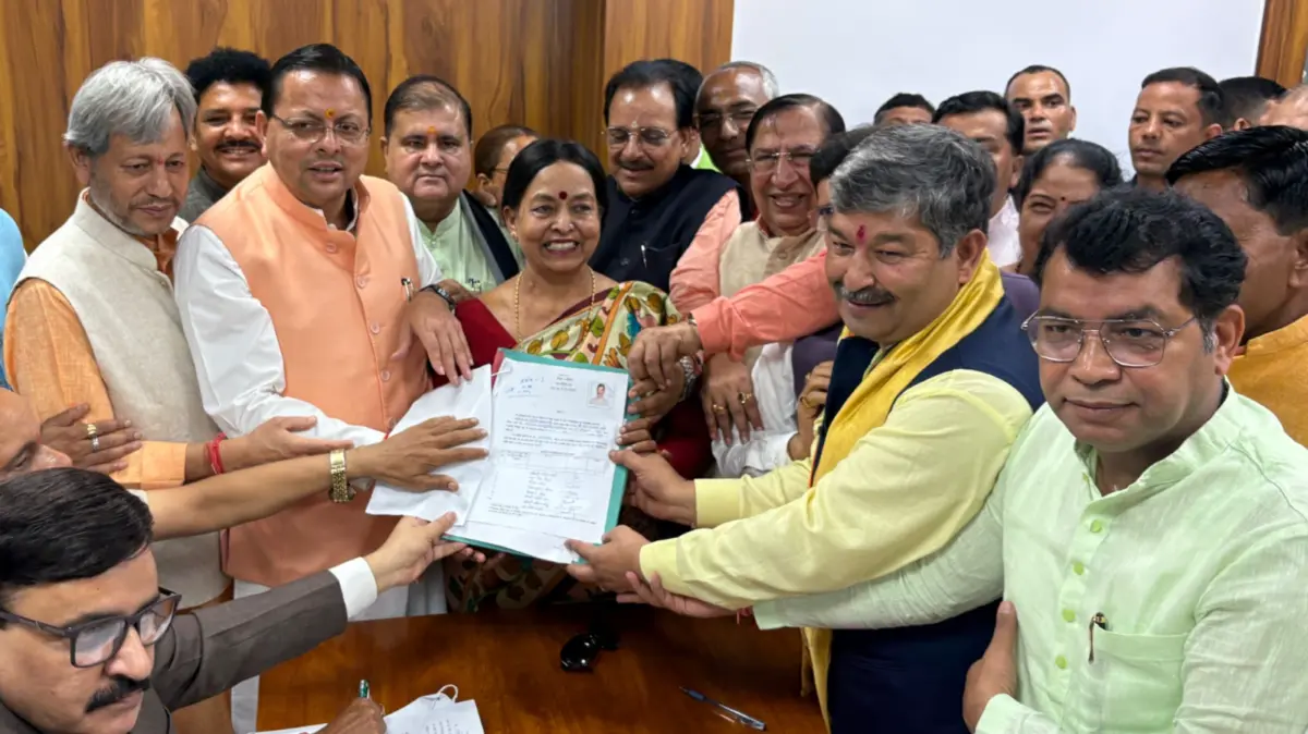 दिनेश आर्य ने राज्यसभा प्रत्याशी के रूप में दाखिल किया नामांकन, प्रस्तावक बने बाल सखा शिव अरोरा