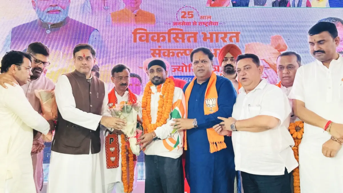 विकसित भारत के संकल्प के साथ जोर शोर से निकली भव्य सेवा ज्योति यात्रा
