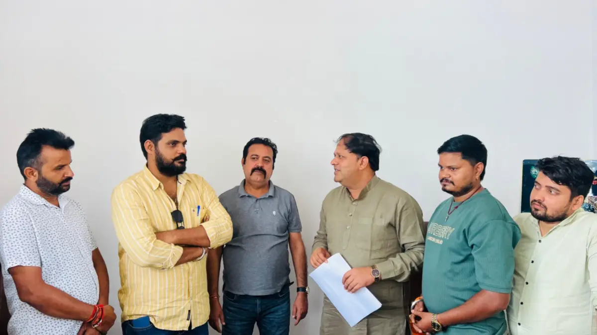 सड़क चौड़ीकरण की जद में आए मंदिरों का होगा भव्य पुनर्निर्माणः विकास शर्मा