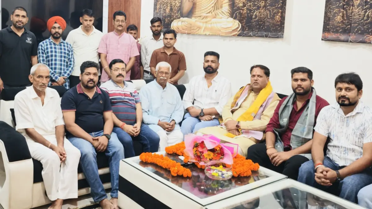 चुनाव बहिष्कार की चेतावनी के महज एक घंटे बाद एक्शन में आए मेयर विकास शर्मा!