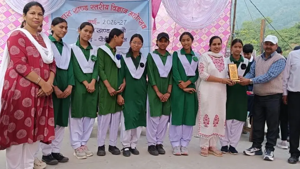 पाबौं ब्लॉक स्तरीय विज्ञान महोत्सव में विद्यार्थियों ने दिखाई प्रतिभा